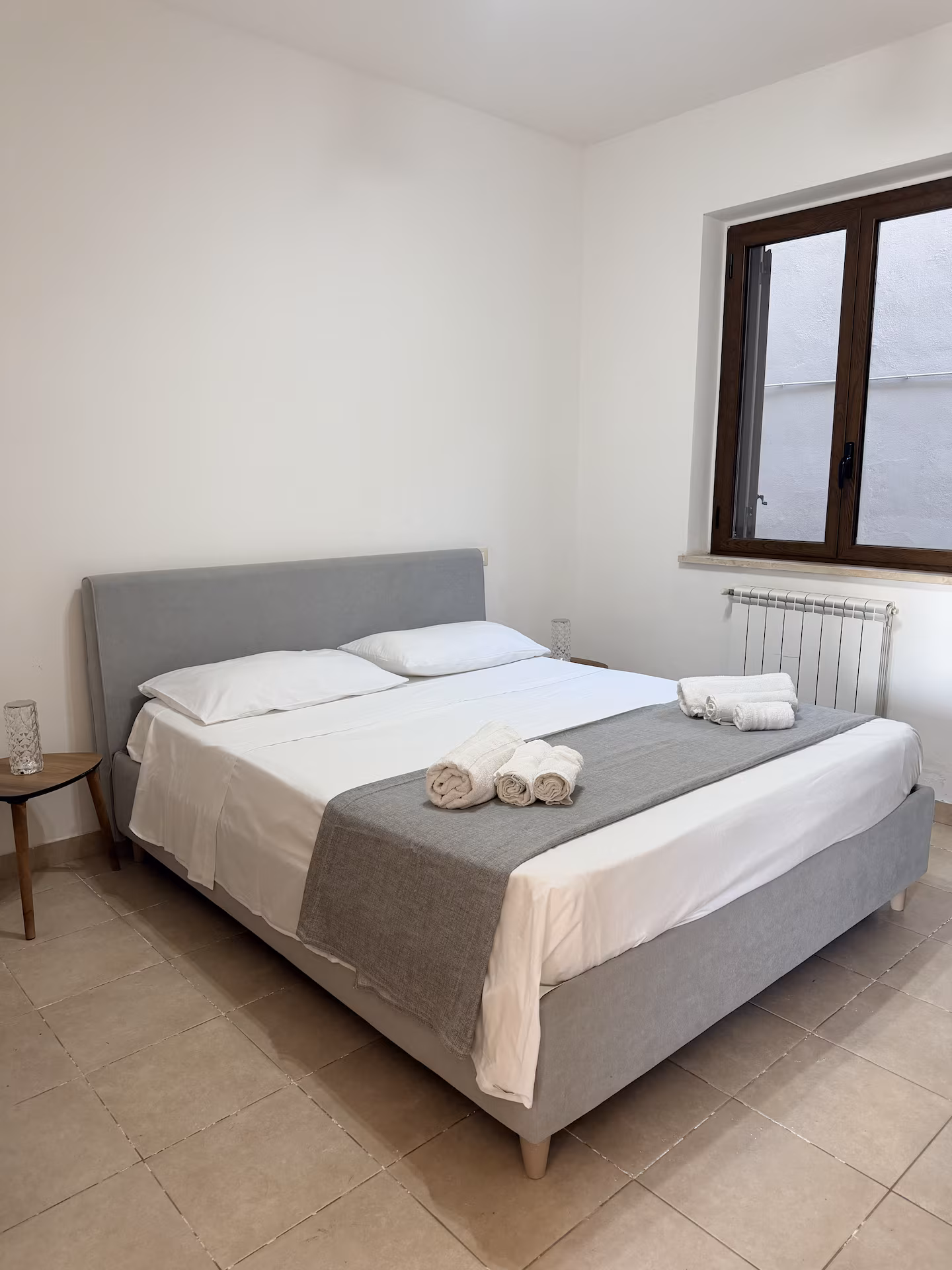 Bedroom details